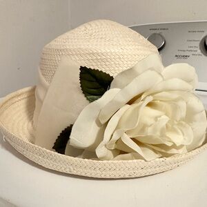 Vintage Hand-woven Handmade Elegant Cream Hat with Floral Accent Chiffon Bow